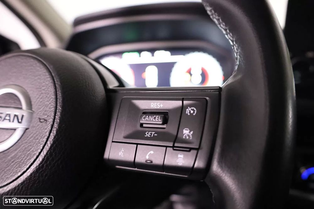 Nissan Qashqai 1.3 DIG-T N-Connecta LED+TT+SKY - 41
