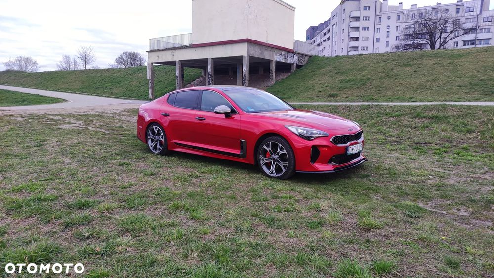 Kia Stinger - 8