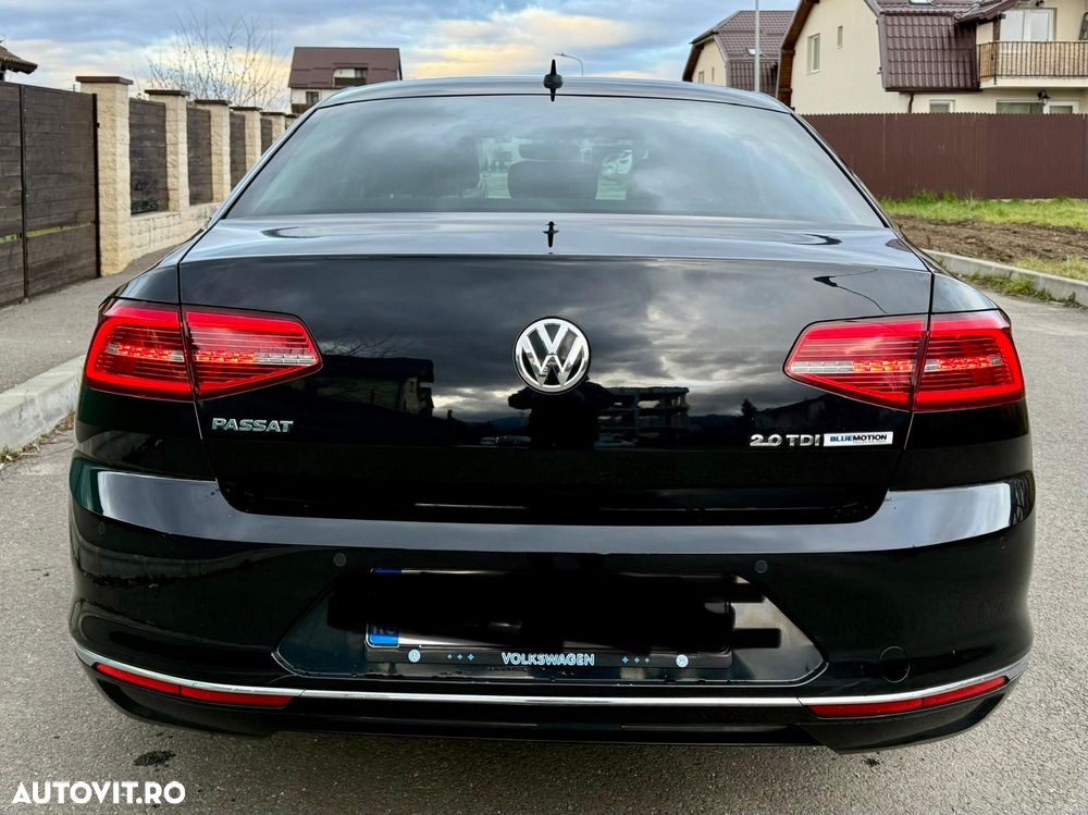 Volkswagen Passat 2.0 TDI DSG Highline - 9