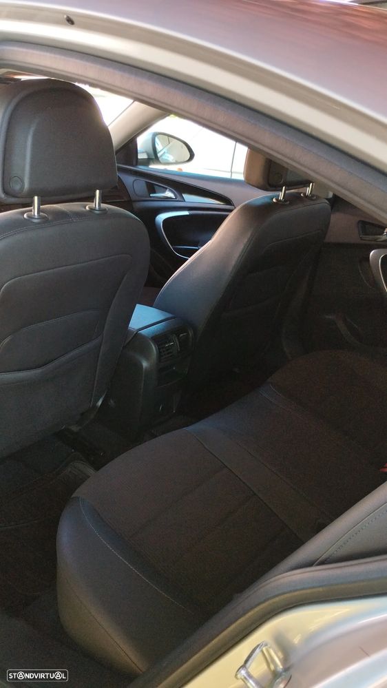 Opel Insignia 2.0 CDTI Cosmo - 3