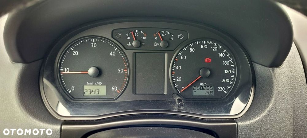 Volkswagen Polo - 31