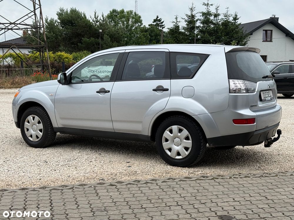 Mitsubishi Outlander 2.0 DID Intense + - 22