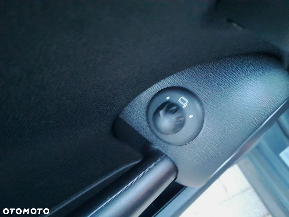 MINI Cooper 50 Camden - 11