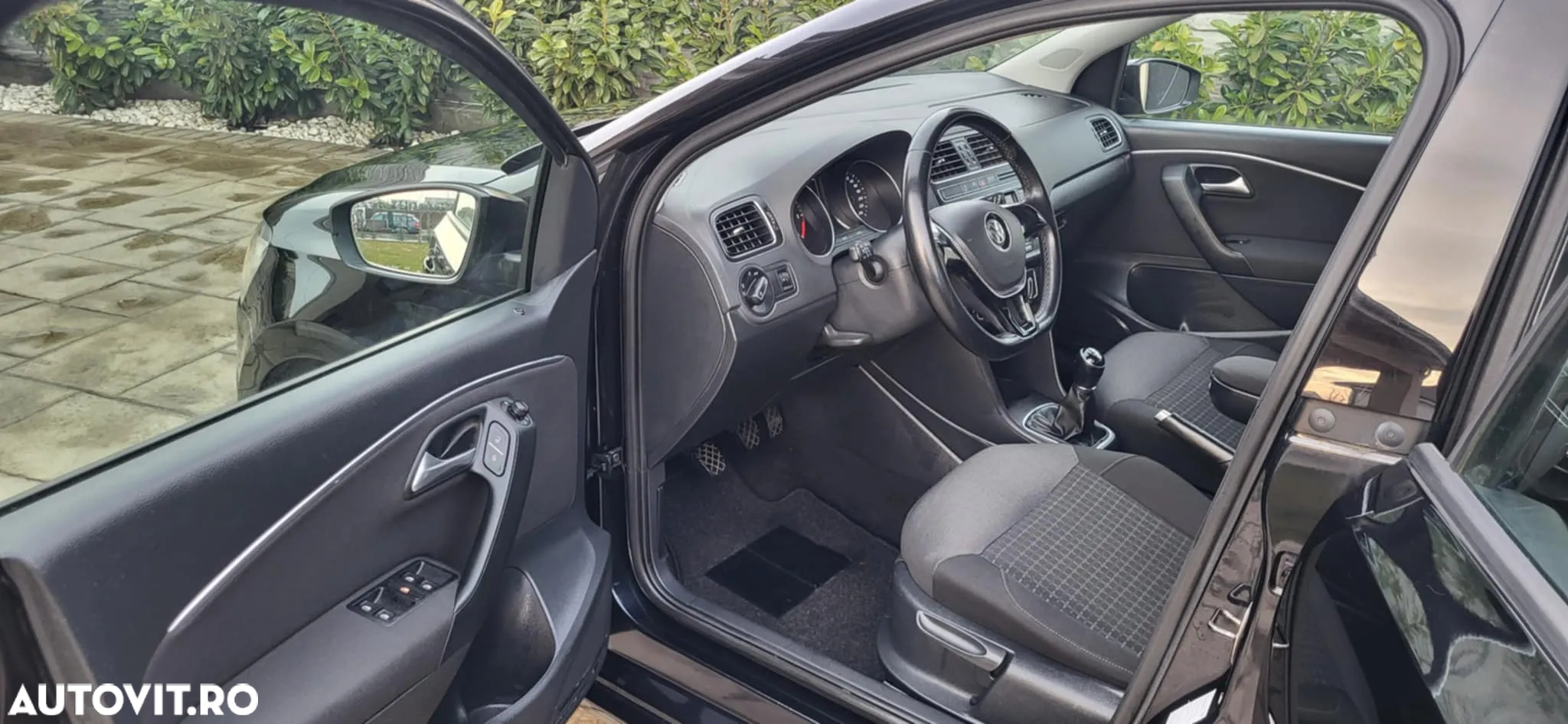 Volkswagen Polo - 12