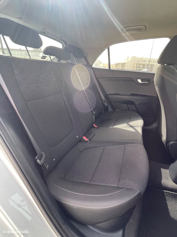Kia Rio 1.0 T-GDi Drive JLL17 - 9