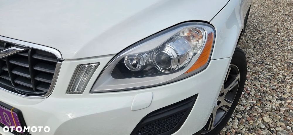 Volvo XC 60 D5 AWD Geartronic Summum - 13