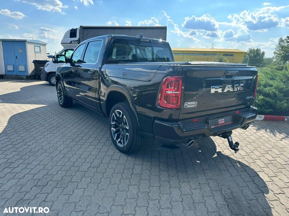 Dodge RAM - 8