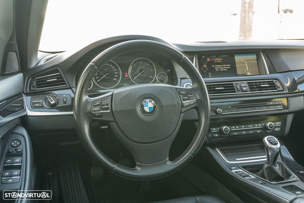 BMW 520 d Luxury Line - 19
