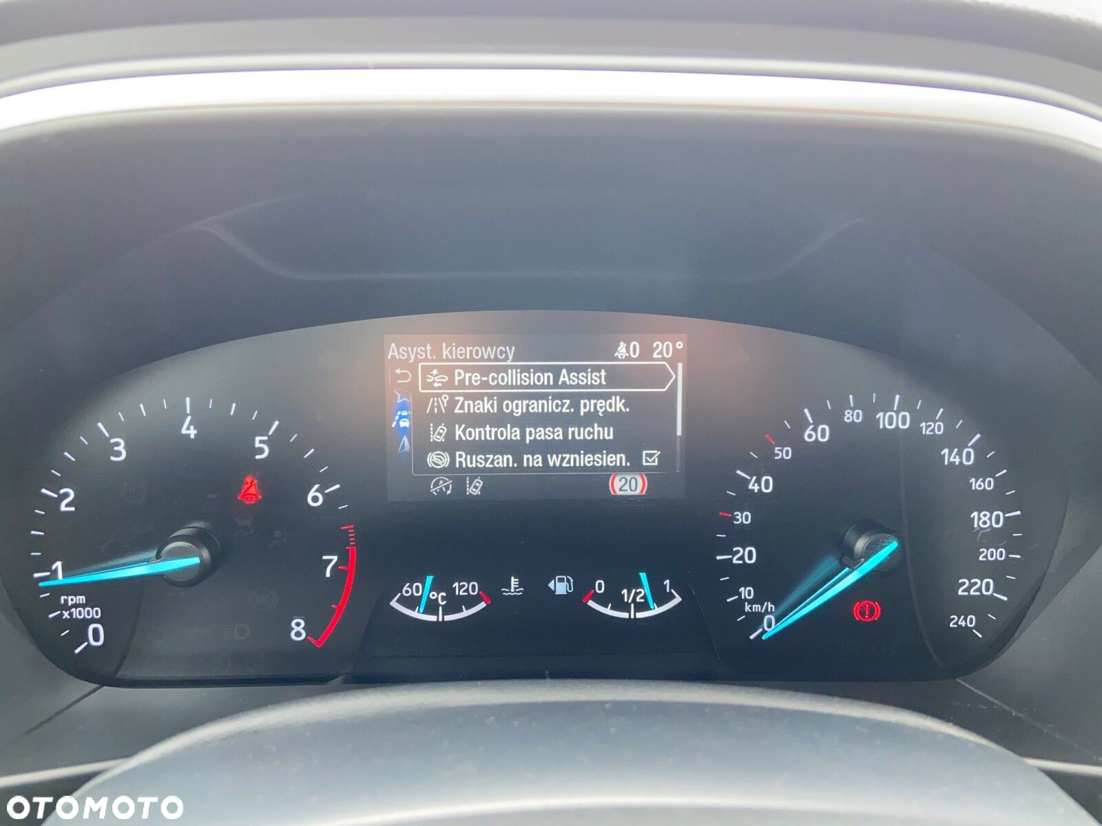 Ford Focus 1.0 EcoBoost Trend - 17
