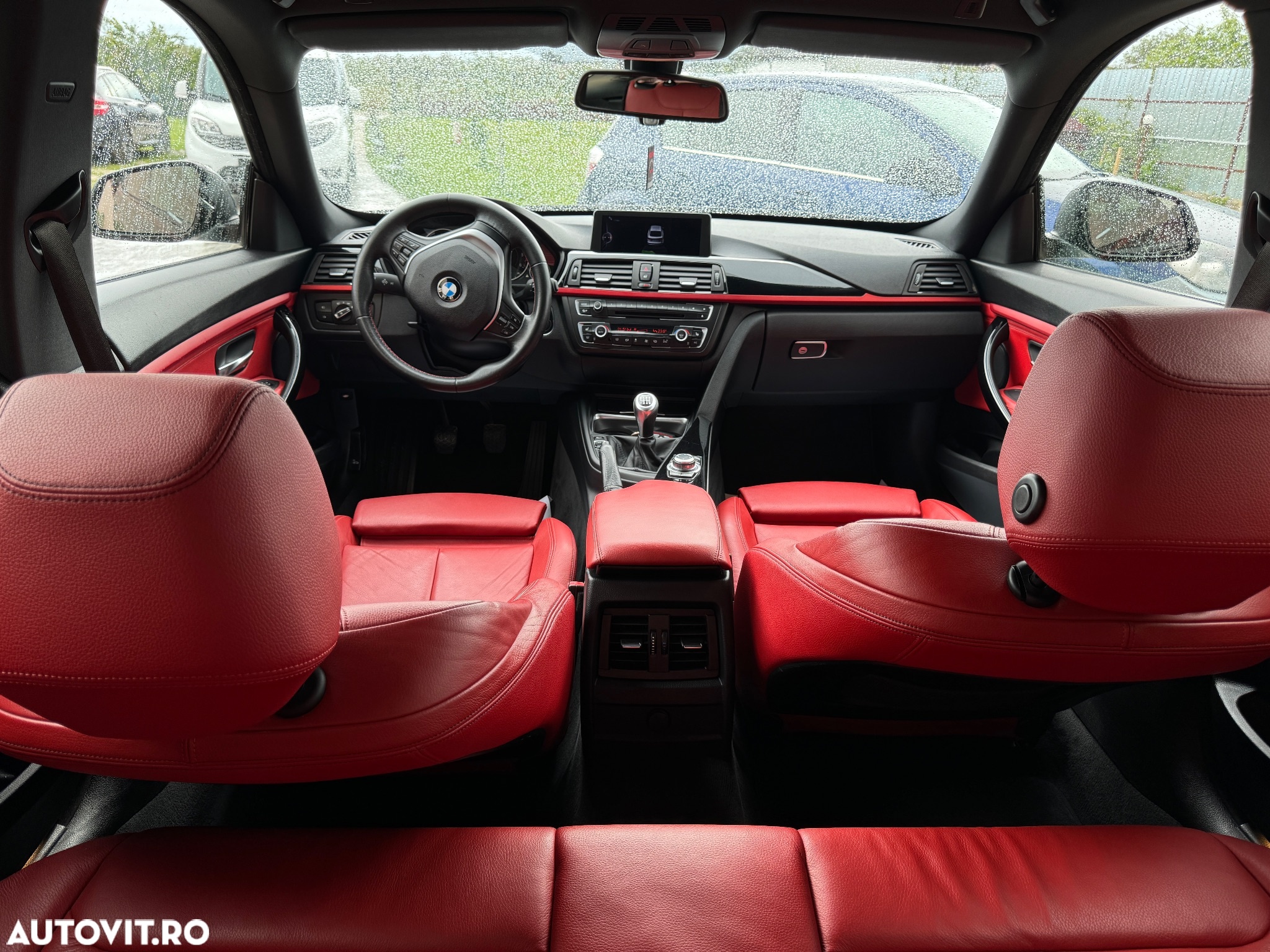 BMW Seria 3 318d Sport Line Shadow - 16