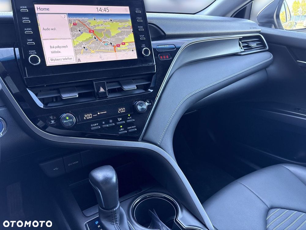 Toyota Camry 2.5 Hybrid Prestige CVT - 20