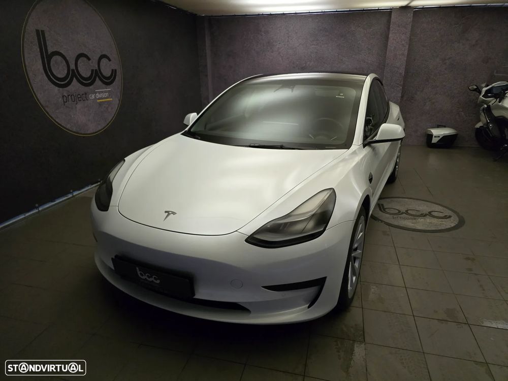 Tesla Model 3 RWD - 1