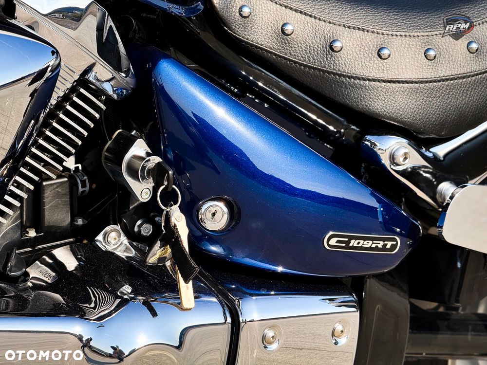 Suzuki Boulevard - 39