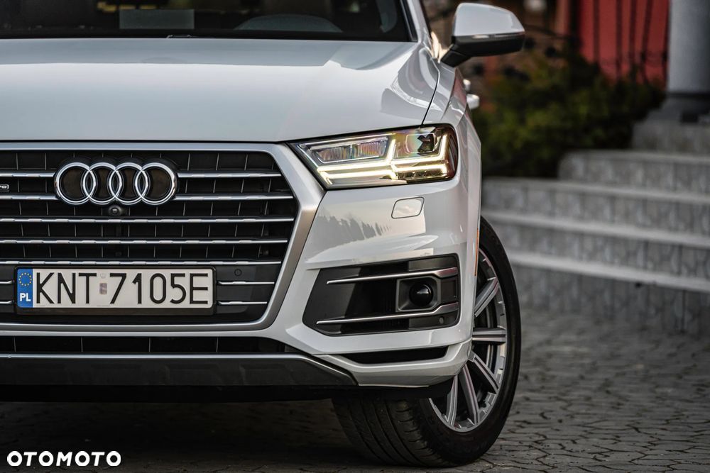 Audi Q7 - 11