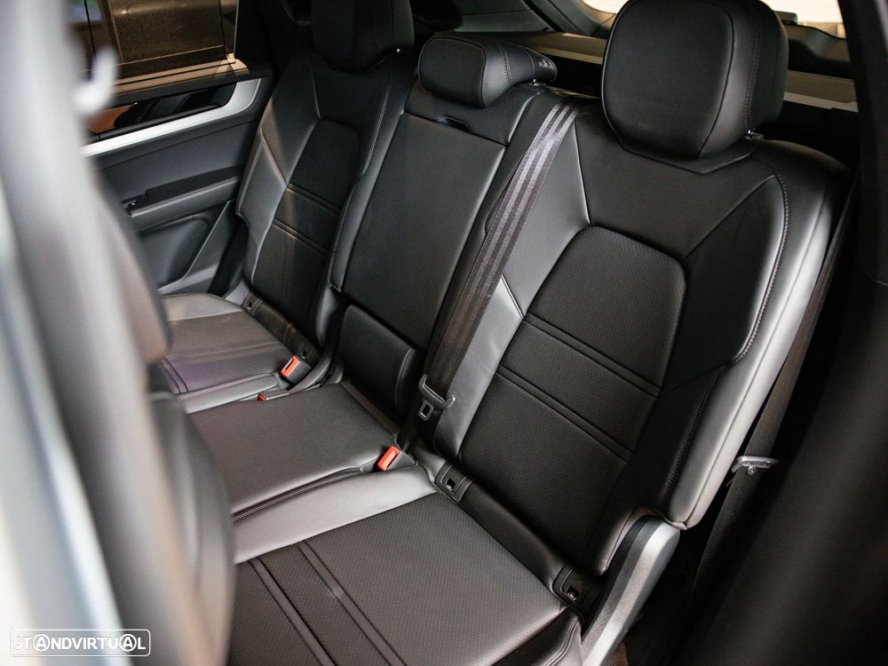 Porsche Cayenne E-Hybrid — fotografia 32