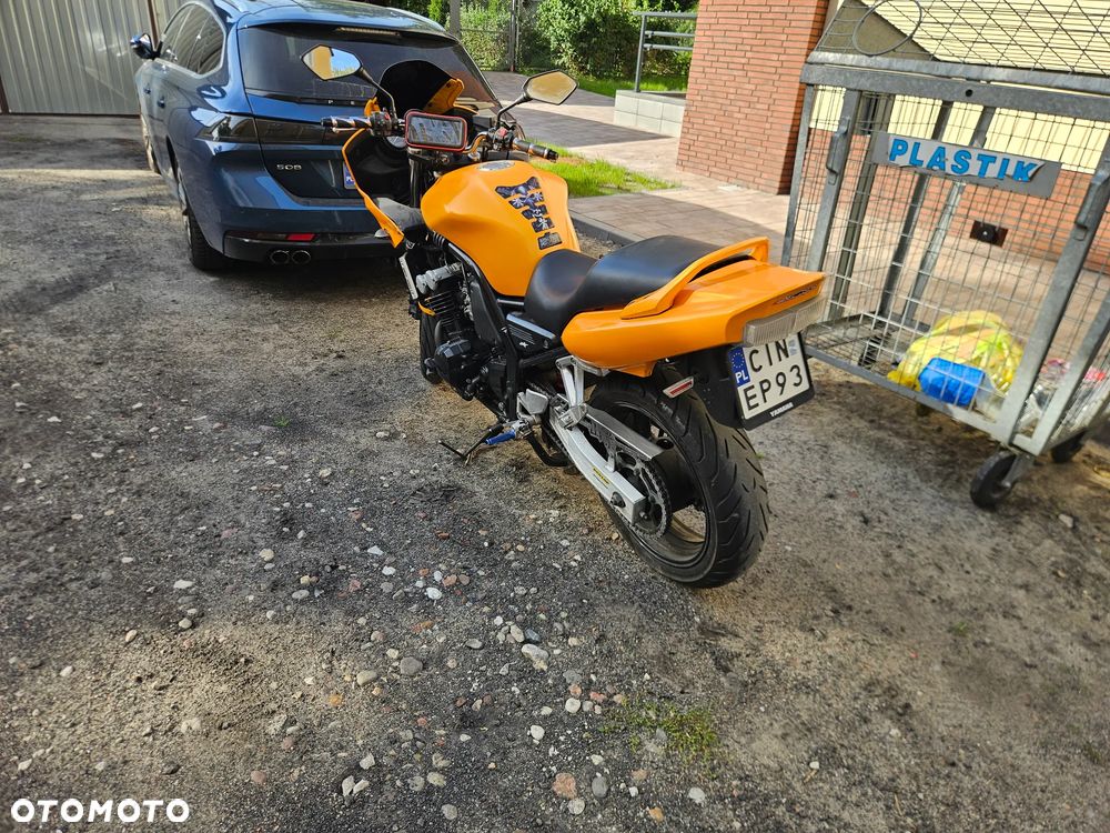 Yamaha FZ6 - 3