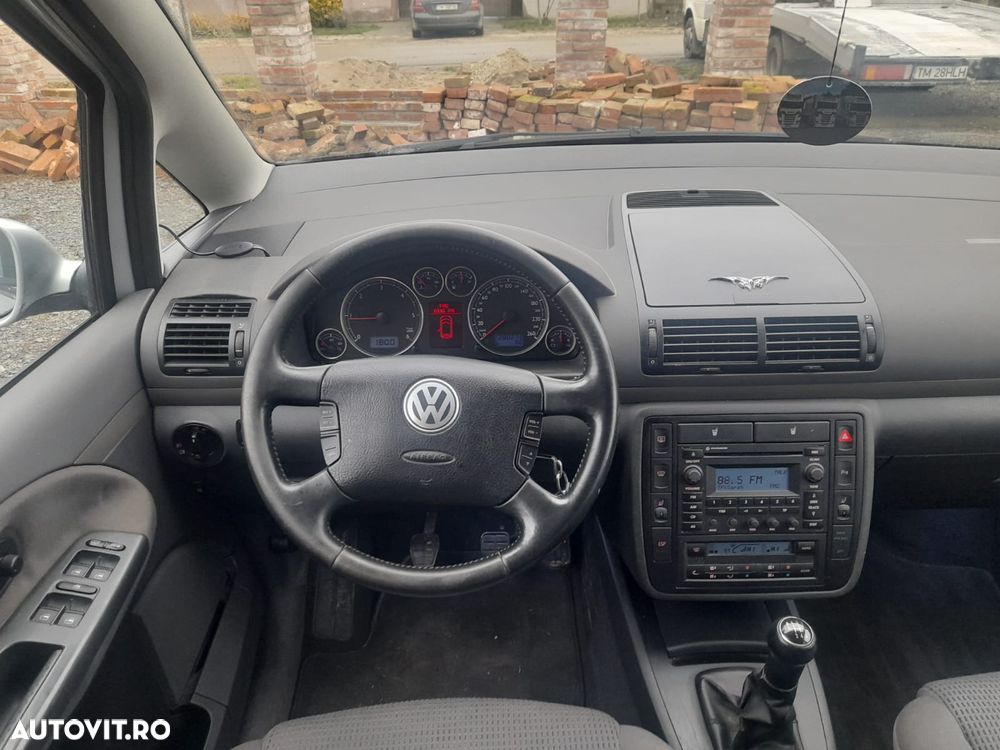 Volkswagen Sharan 2.0 TDI DPF BlueMotion Comfortline - 6