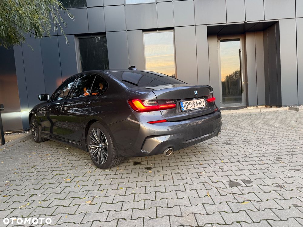 BMW Seria 3 320i M Sport sport - 13