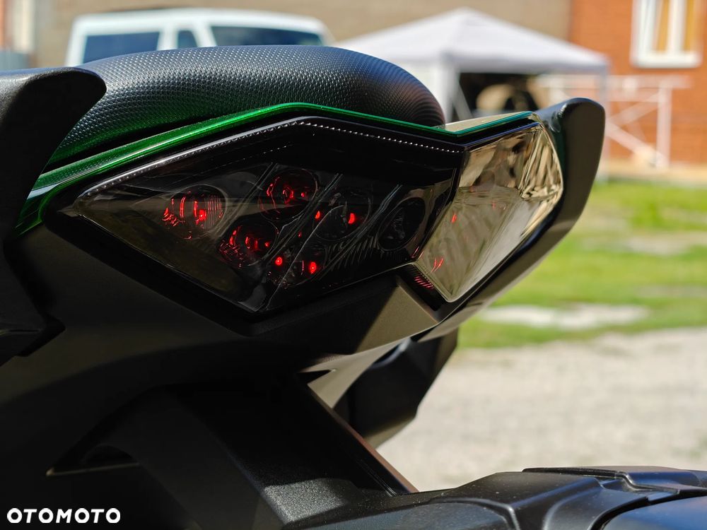 Kawasaki Ninja 1000 SX - 25