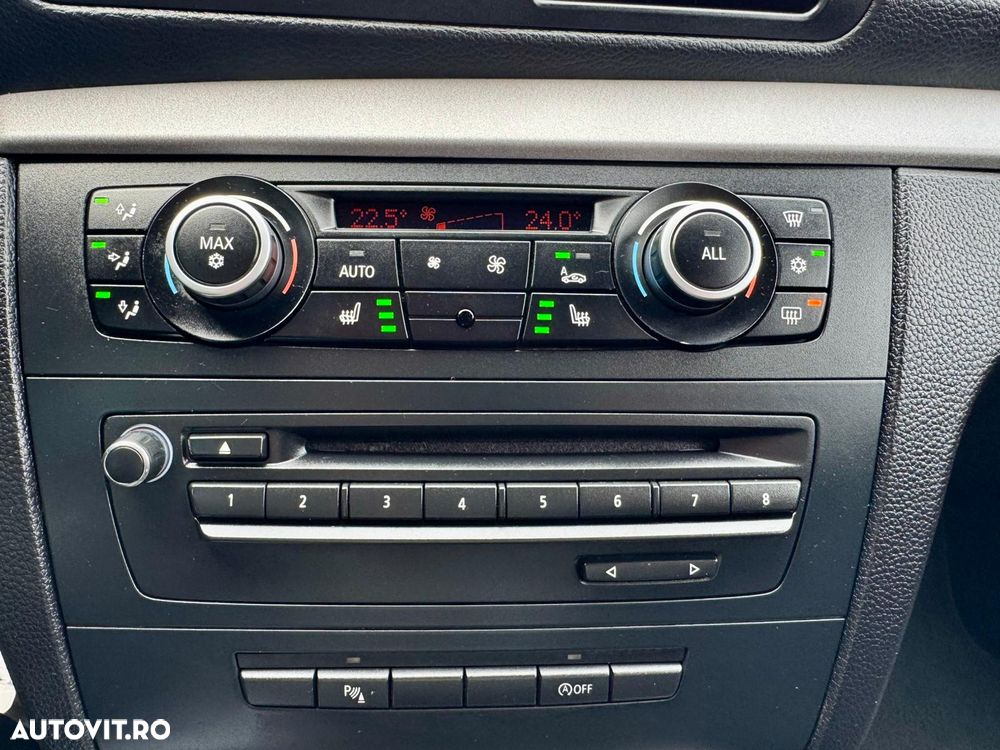 BMW Seria 1 116d Sport Line - 9