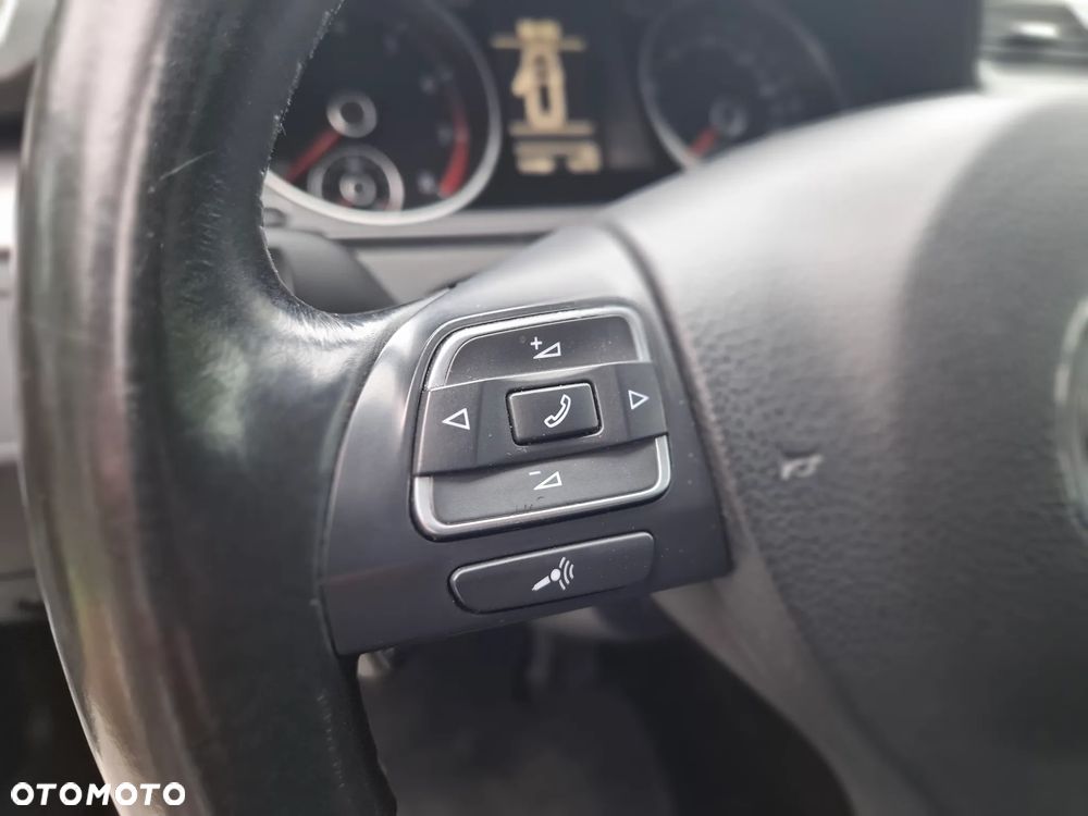 Volkswagen Passat 1.4 TSI BlueMotion Technology Trendline - 25