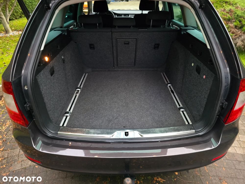 Skoda Superb 2.0 TDI DSG Exclusive - 21