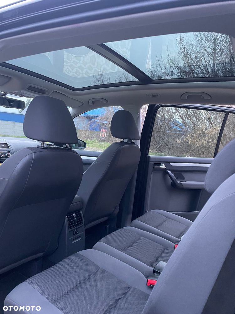 Volkswagen Touran 1.6 TDI DPF BlueMot Trendline - 29