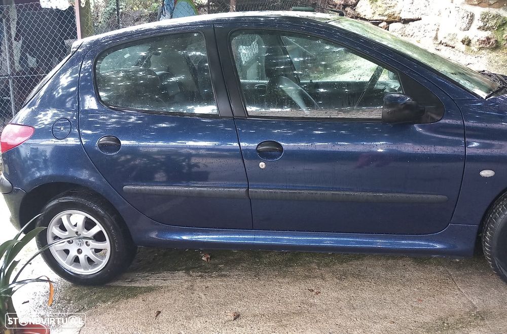 Peugeot 206 1.1 Color Line - 2