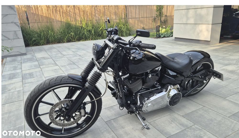 Harley-Davidson FXSB Breakout - 4