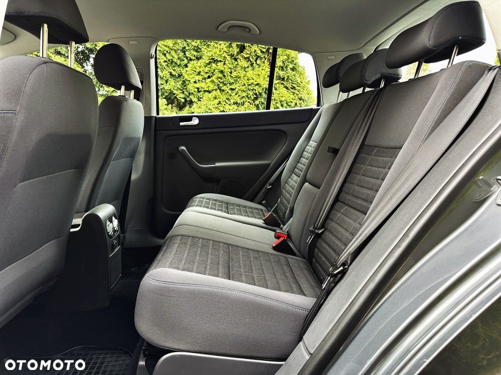 Volkswagen Golf Plus 1.9 TDI DPF Tour Edition - 16