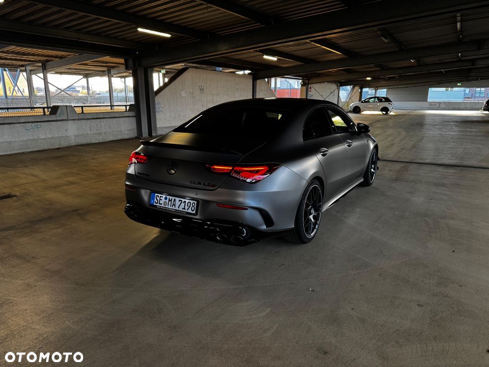 Mercedes-Benz CLA AMG 45 S 4-Matic 8G-DCT - 23