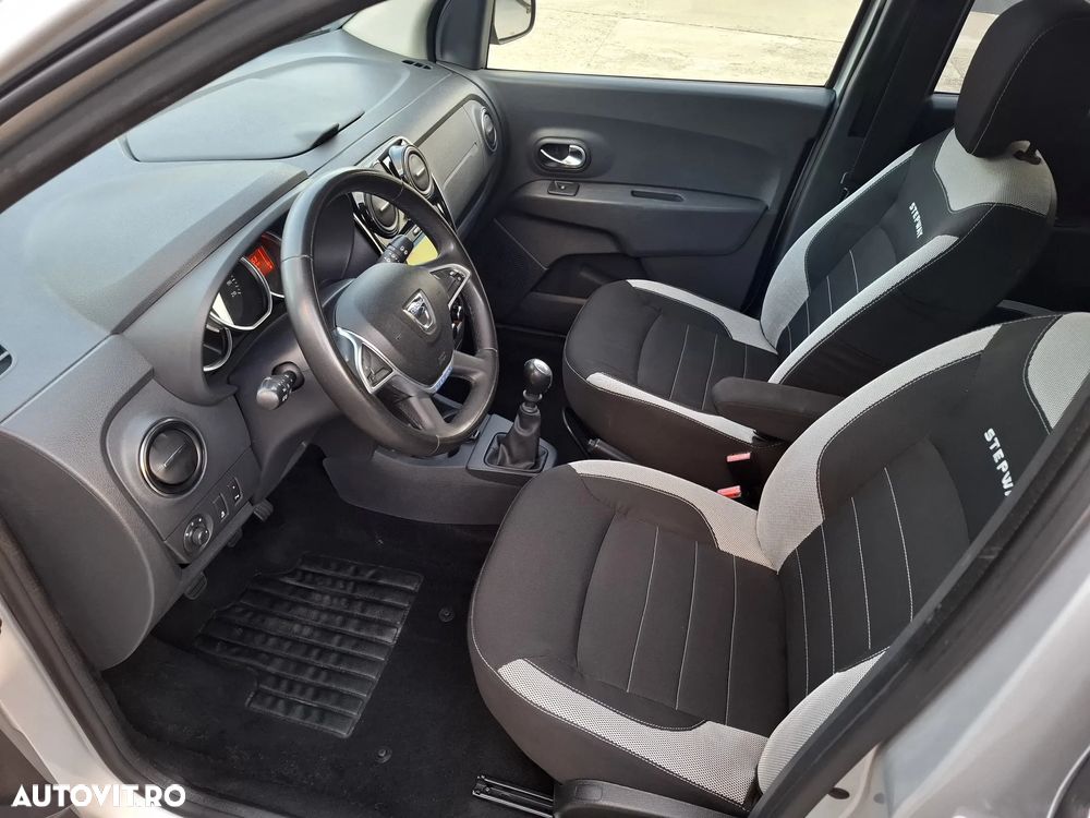 Dacia Lodgy dCi 110 Stepway Celebration - 18