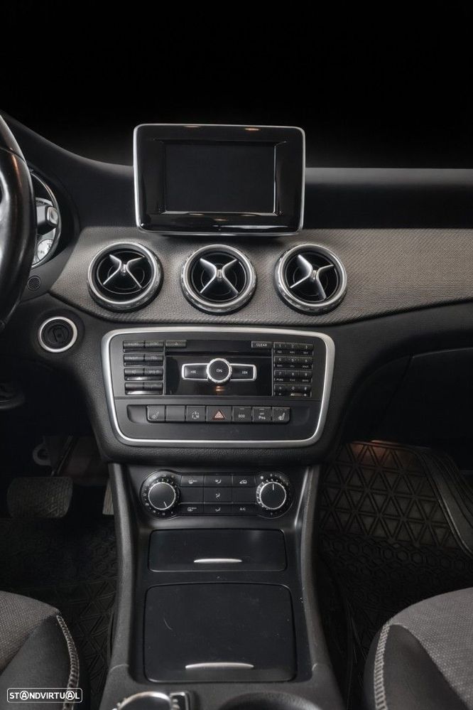 Mercedes-Benz GLA 200 (CDI) d 4Matic 7G-DCT StreetStyle - 15