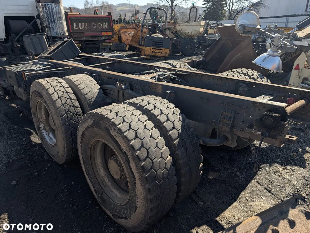 Renault C430 8x4 - 9