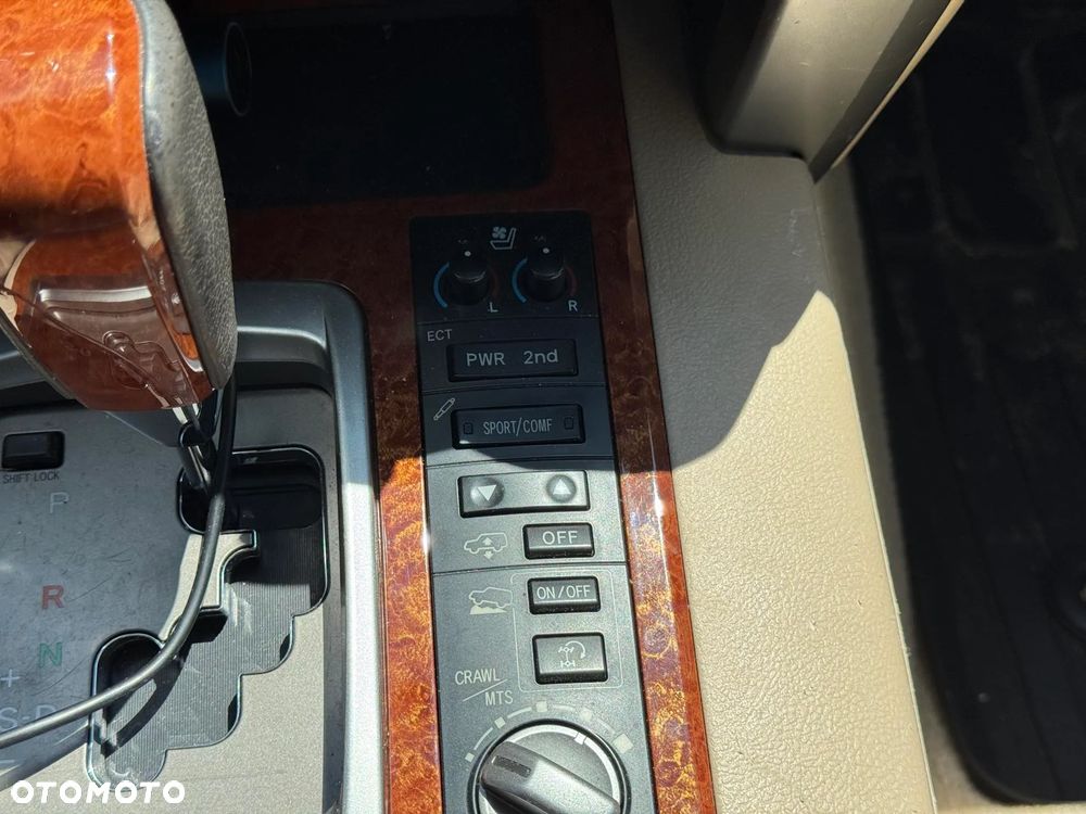 Toyota Land Cruiser LC 4.5 D-4D Prestige - 33