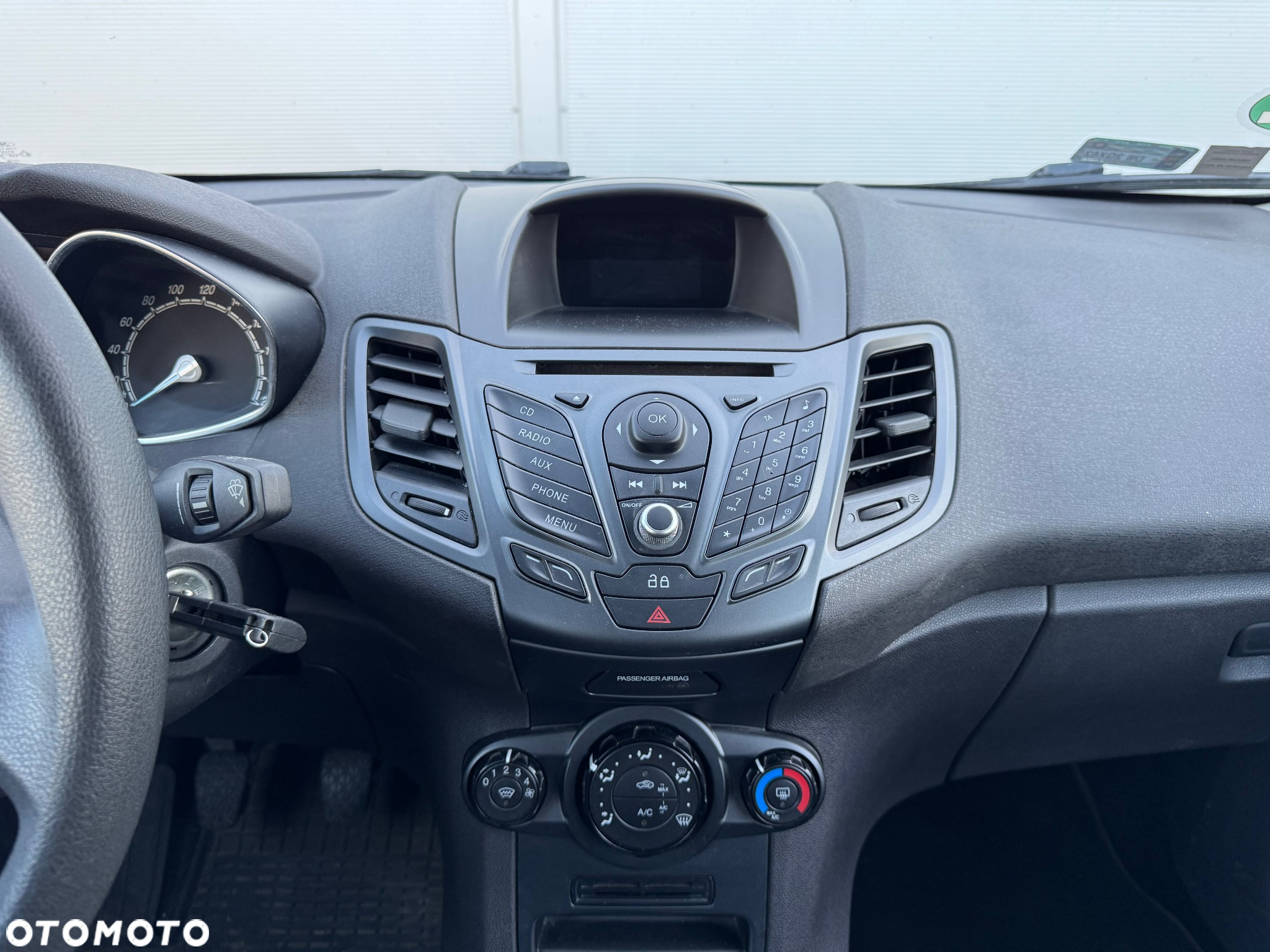 Ford Fiesta 1.25 Celebration - 10