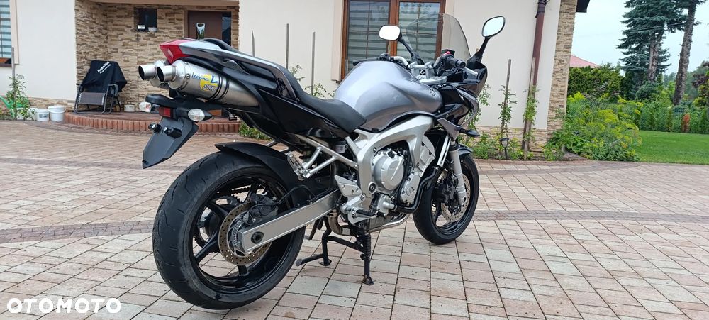 Yamaha FZ6 - 4