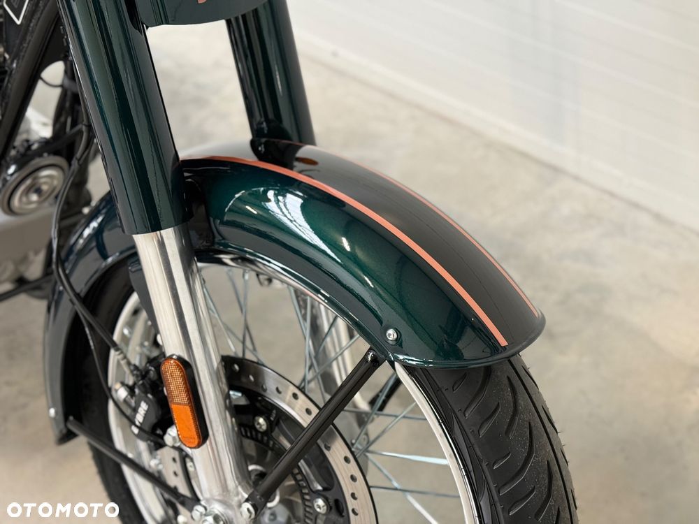 Royal Enfield Classic - 9