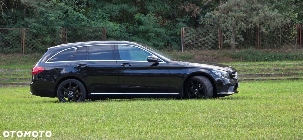 Mercedes-Benz C-Class 2019 photo 3