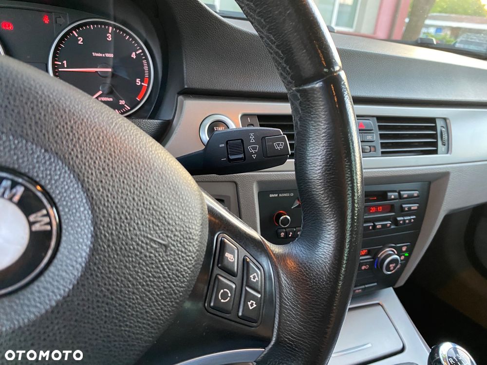 BMW Seria 3 320d - 31