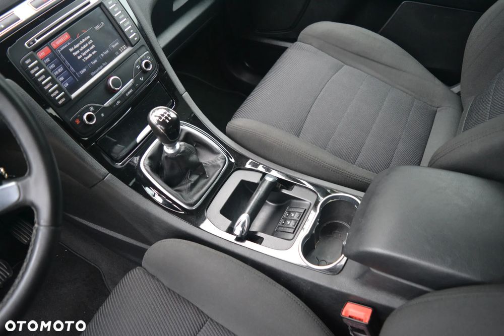 Ford Galaxy 2.0 TDCi Titanium - 8