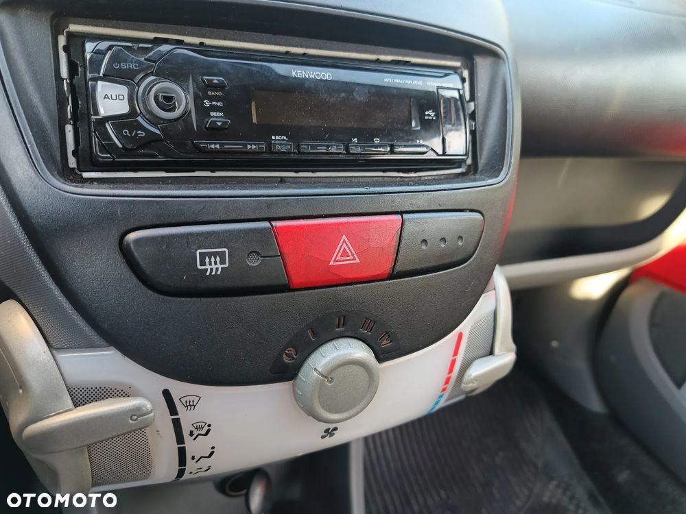 Peugeot 107 1.0 Happy - 13