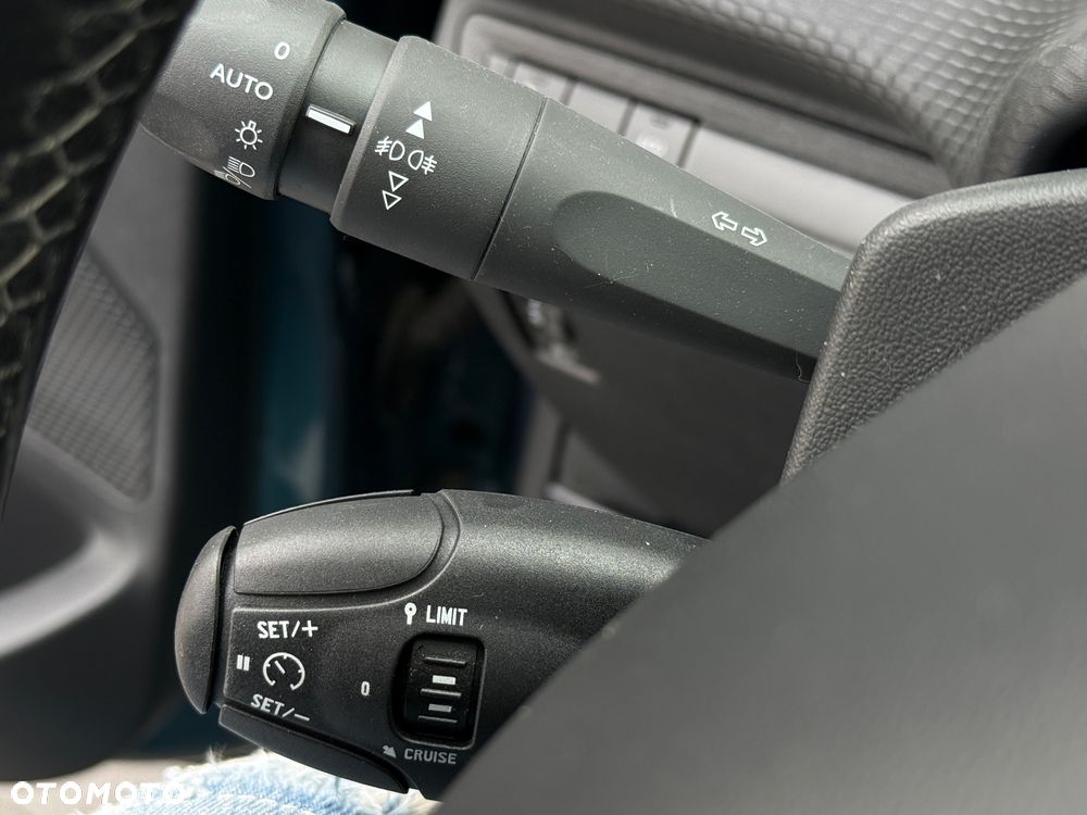 Peugeot 2008 PureTech 110 Stop&Start Allure - 22