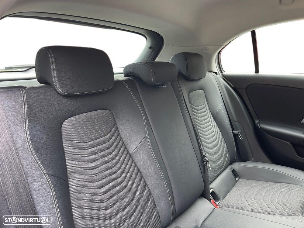 Mercedes-Benz A 200 Standard - 16