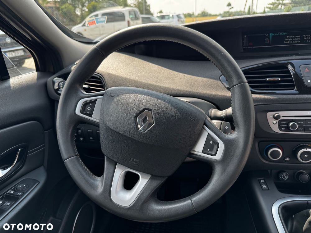 Renault Scenic - 11