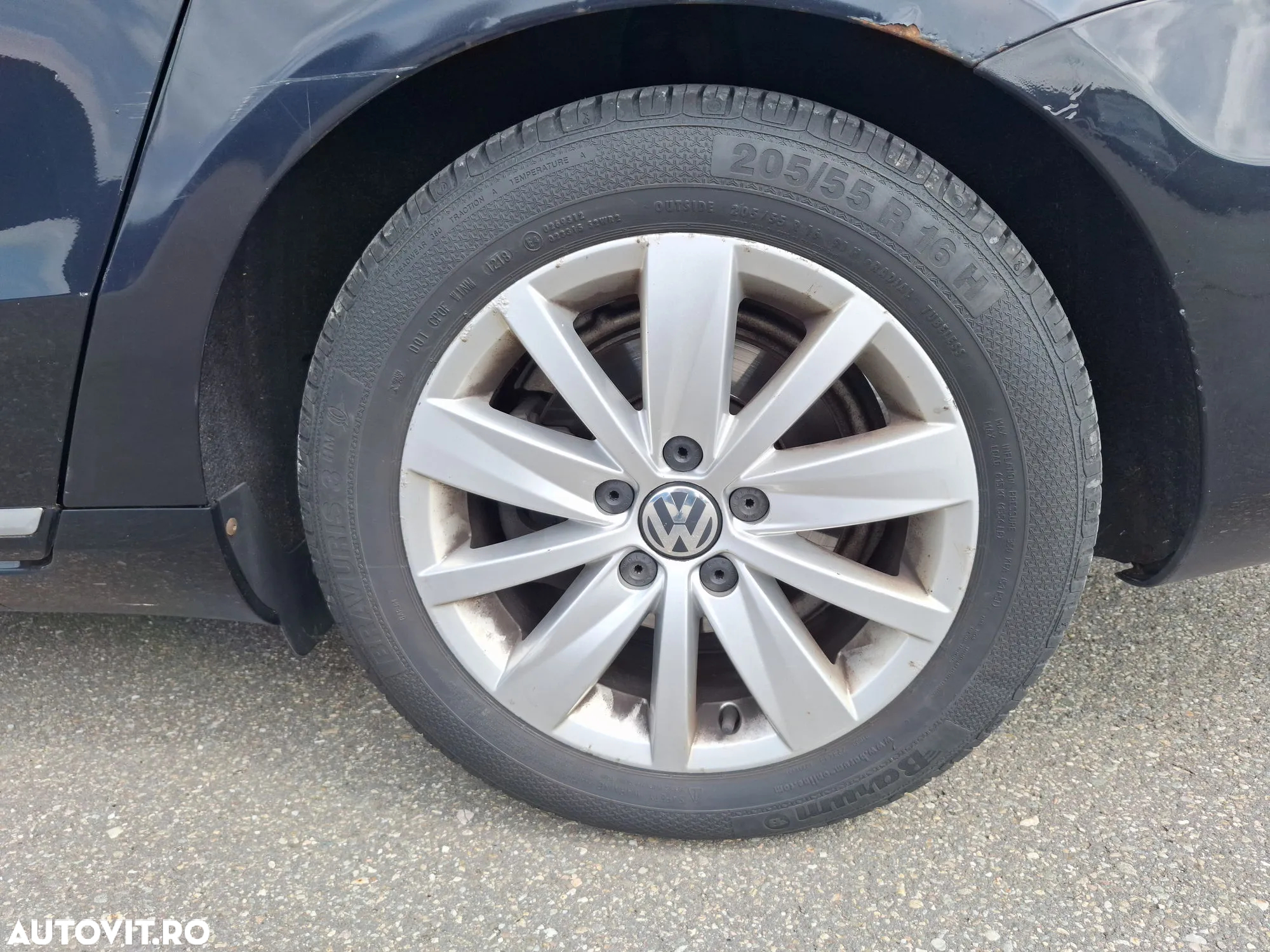 Volkswagen Passat - 25