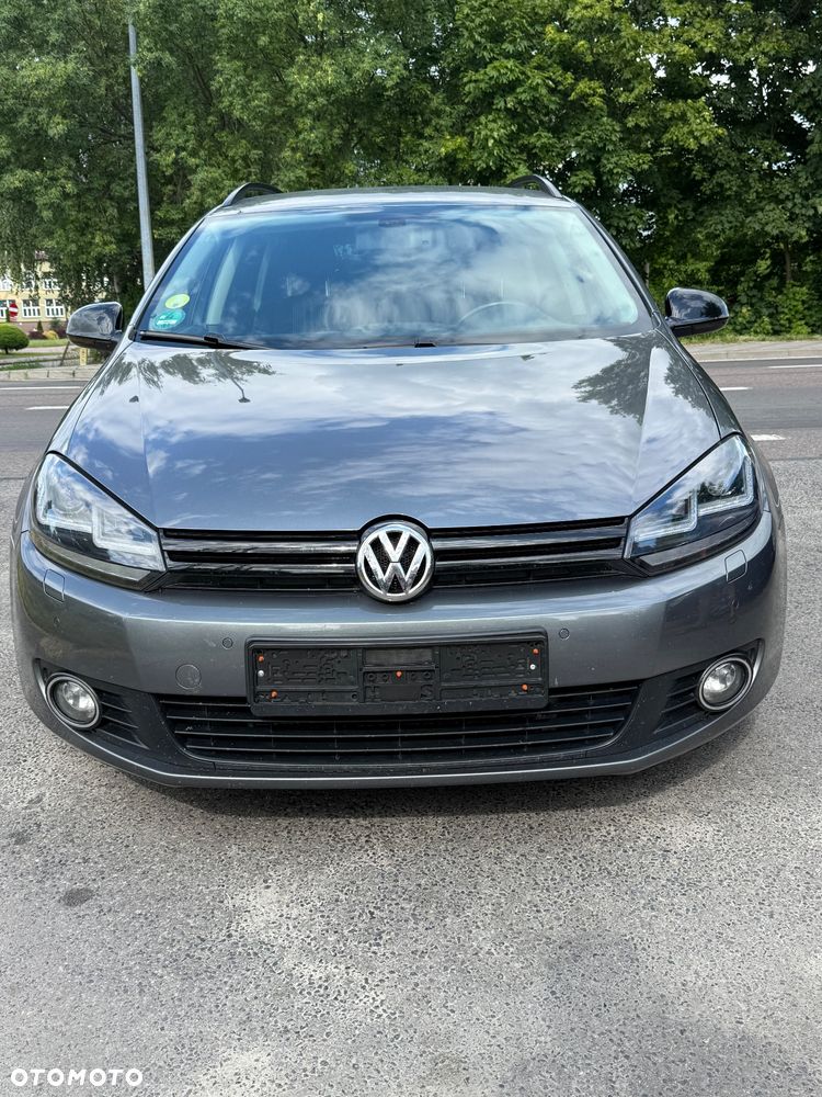 Volkswagen Golf - 1