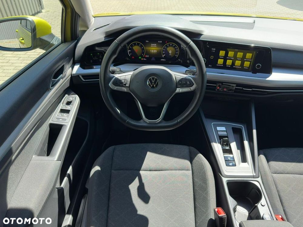 Volkswagen Golf 1.5 eTSI Life DSG - 11
