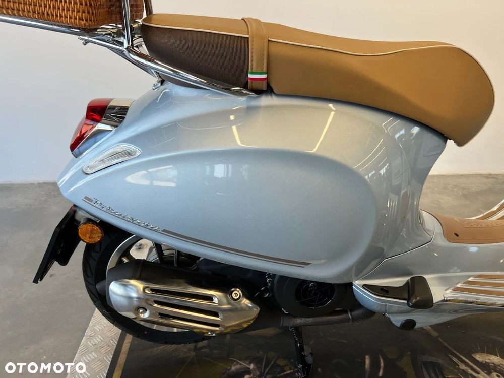 Vespa Primavera - 33