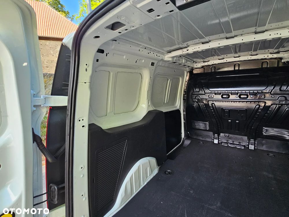 Ford Transit Connect - 10